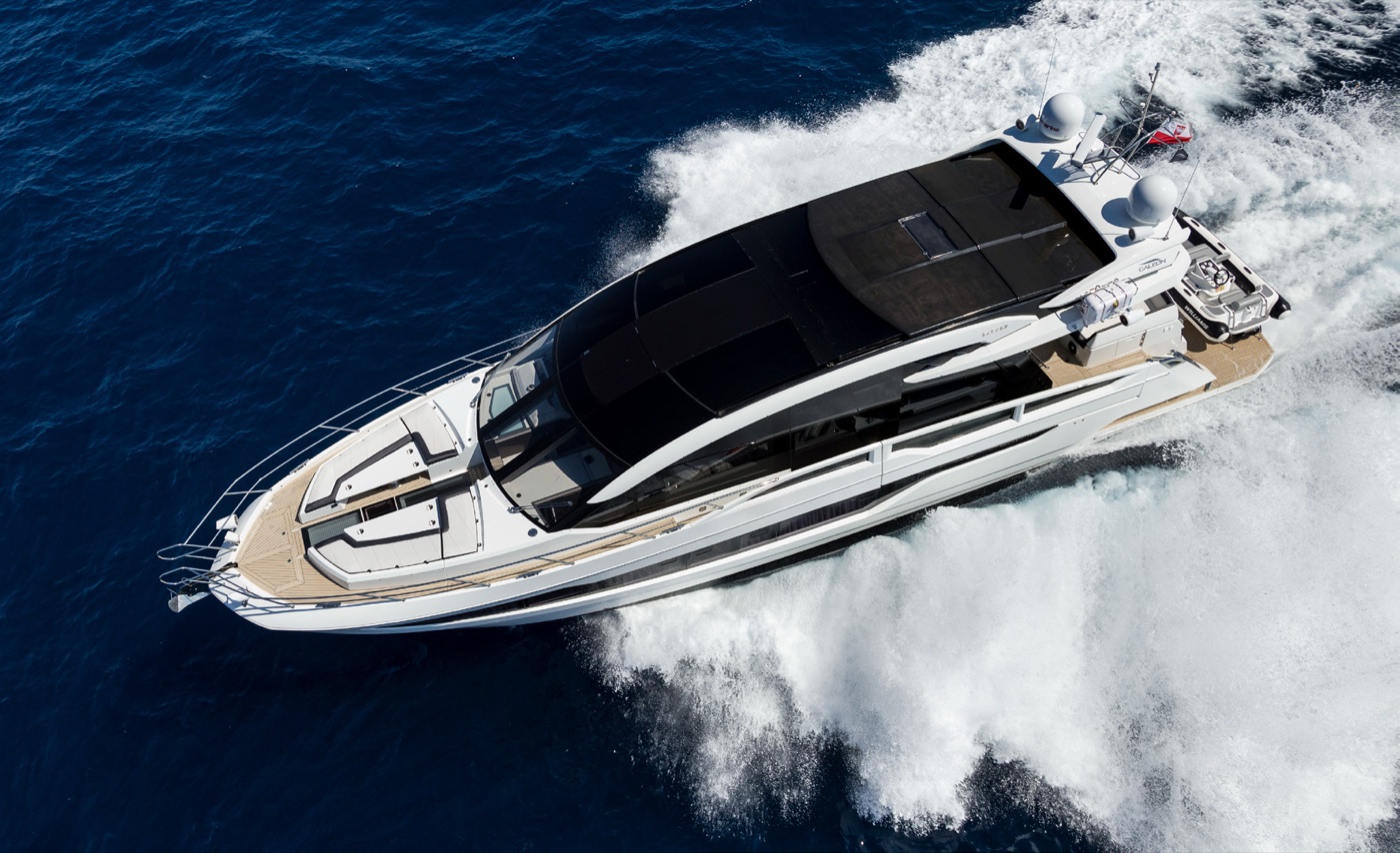 Aerial view of the 650 SKY running at speed