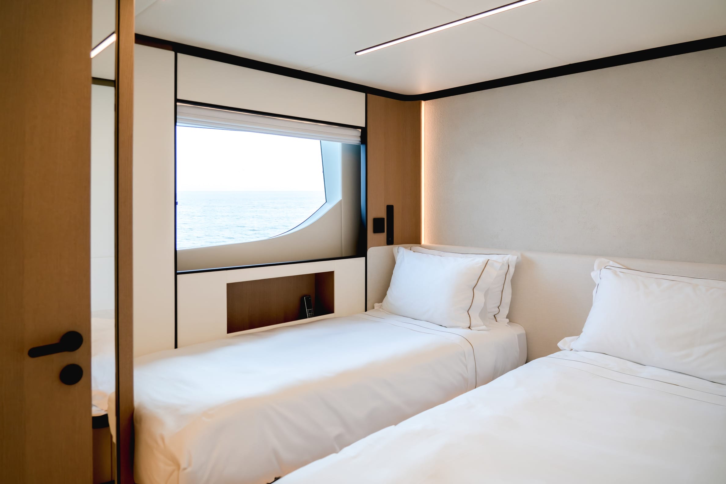 Majesty 112 twin guest cabin
