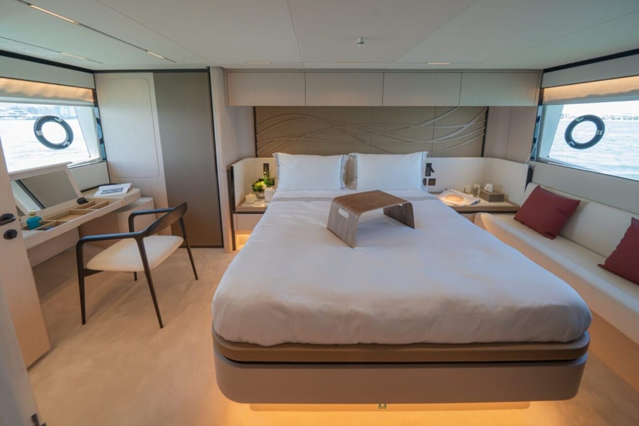 Majesty 65 owner's cabin