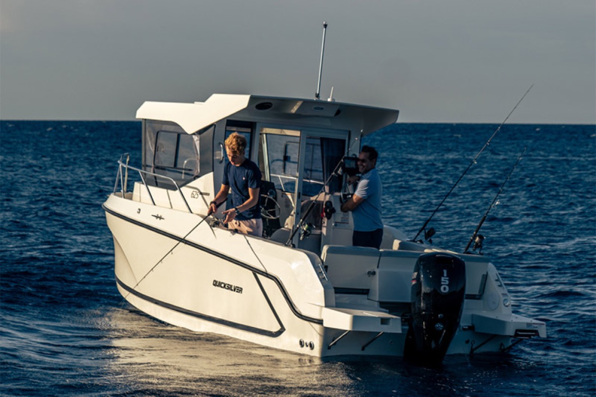 625 Pilothouse from the stern while fishing