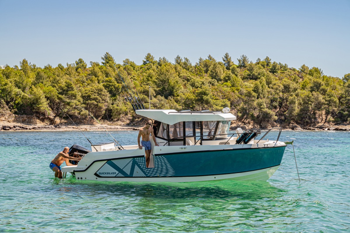 805 Pilothouse side profile