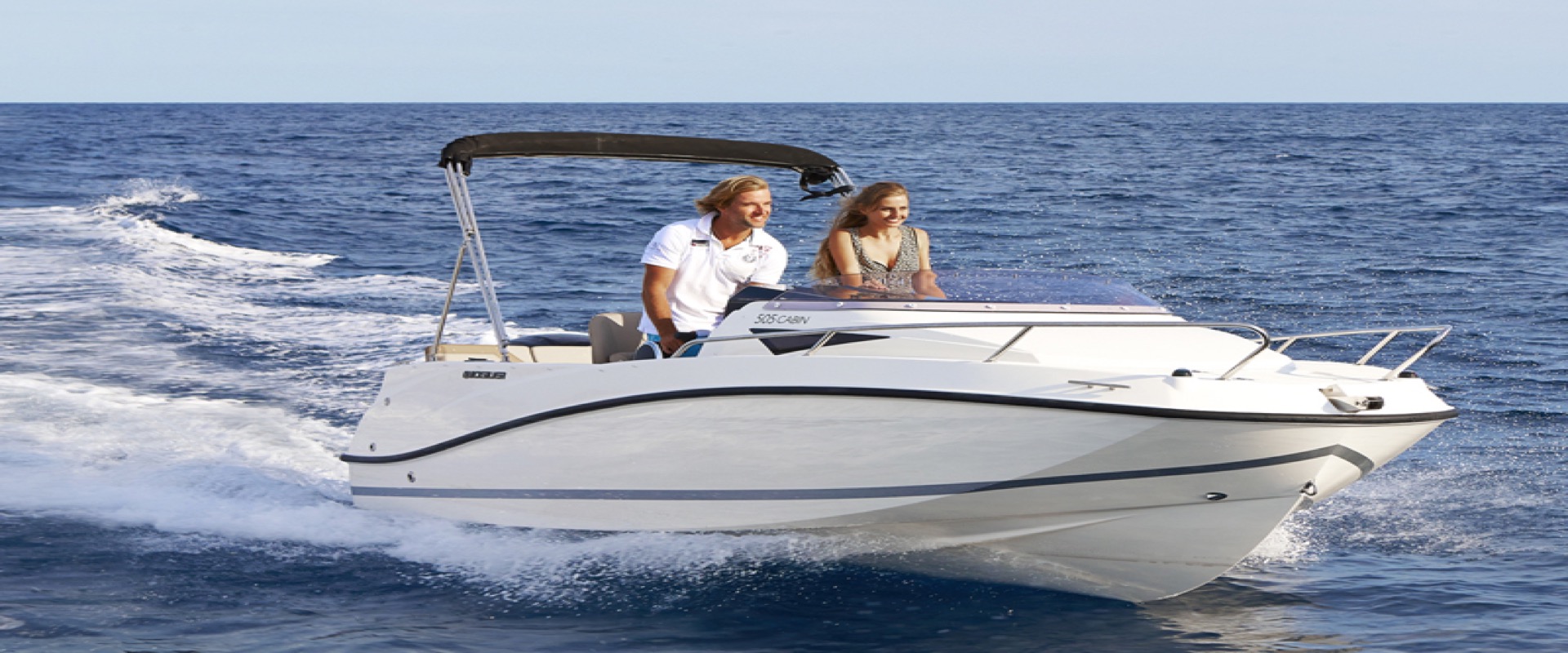 Activ 505 Cabin side profile