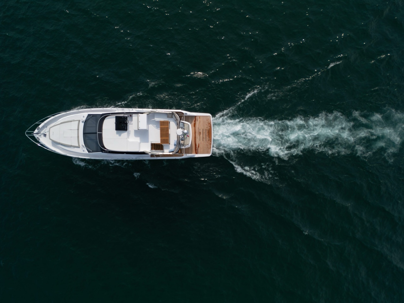Fly 48 top-down underway
